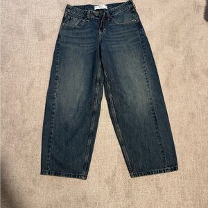 Hollister Dark Wash Low-Rise Barrel Jeans